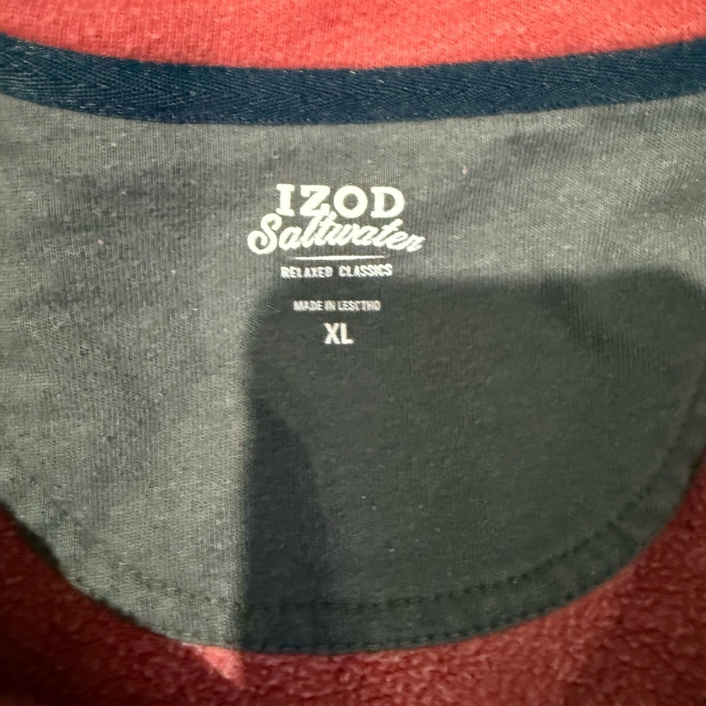 IZOD Saltwater Men’s Quarter Zip Pullover Sweatshirt Red XL Relaxed Fit - Picture 2 of 3